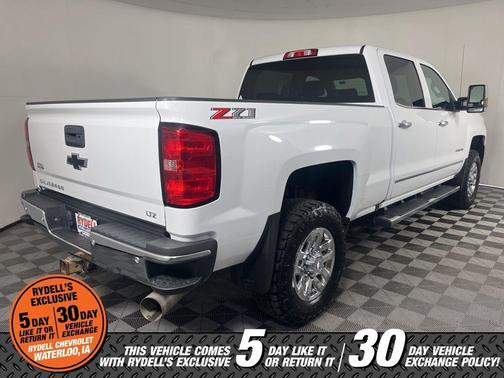 Summit White 2019 Chevrolet Silverado 3500 LTZ