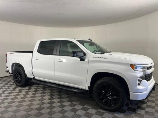 Summit White 2026 Chevrolet Silverado 1500 RST