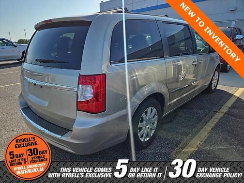 2015 Chrysler Town & Country Touring