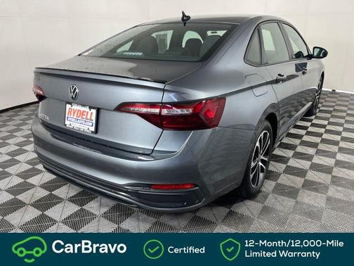 Platinum Gray Metallic 2023 Volkswagen Jetta 1.5T Sport