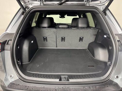 Sterling Gray Metallic 2027 Chevrolet Equinox LT