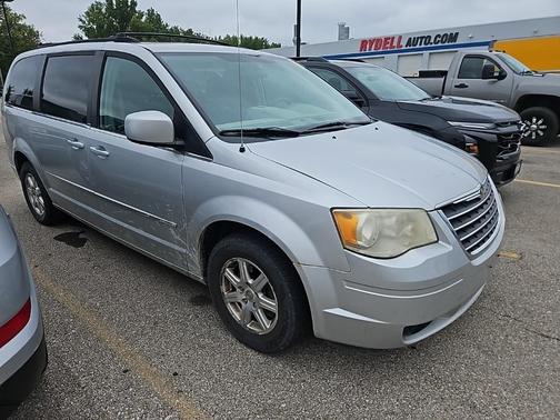 2009 Chrysler Town & Country Touring