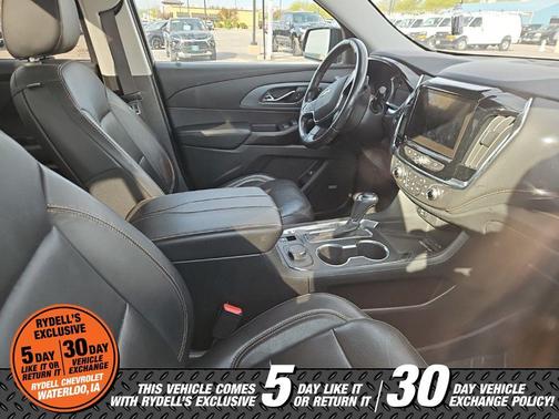 Black Metallic 2020 Chevrolet Traverse Premier