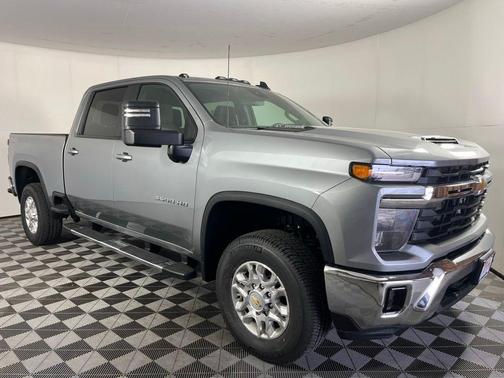 Sterling Gray Metallic 2026 Chevrolet Silverado 3500 LT