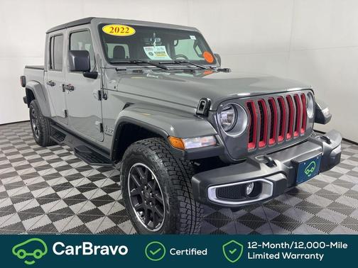Sting Gray Clearcoat 2022 Jeep Gladiator Overland