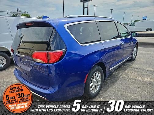 2020 Chrysler Pacifica Touring-L