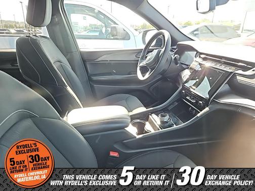 2024 Jeep Grand Cherokee Laredo