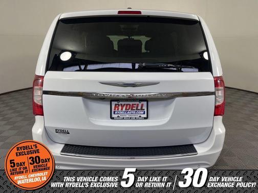 Bright White Clearcoat 2014 Chrysler Town & Country Touring-L