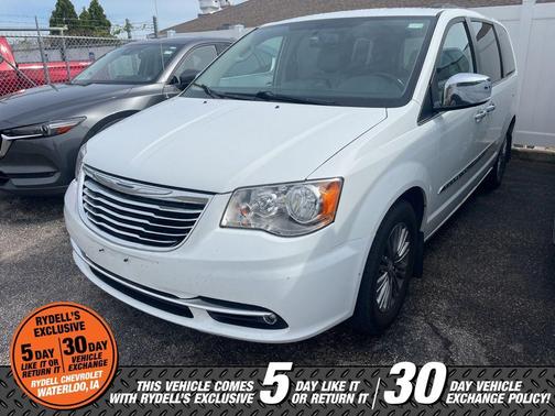 Bright White Clearcoat 2014 Chrysler Town & Country Touring-L