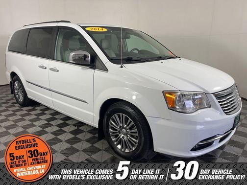 Bright White Clearcoat 2014 Chrysler Town & Country Touring-L