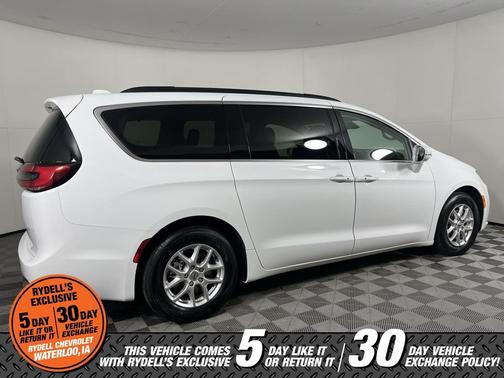 2022 Chrysler Pacifica Touring-L