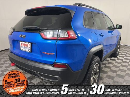 Hydro Blue Pearlcoat 2020 Jeep Cherokee Trailhawk