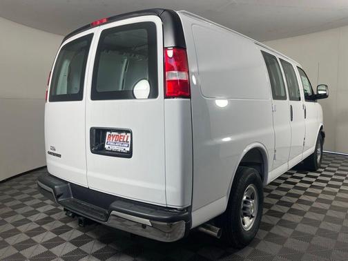 Summit White 2026 Chevrolet Express 2500 Work Van