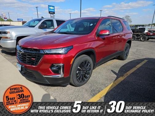 Radiant Red 2023 Chevrolet Traverse RS
