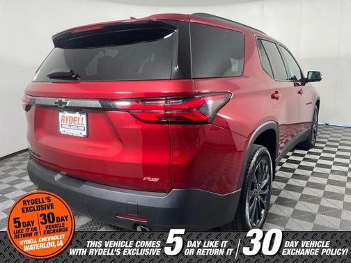 Radiant Red 2023 Chevrolet Traverse RS
