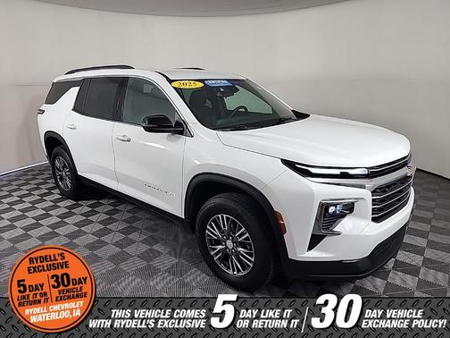 2025 Chevrolet Traverse LT