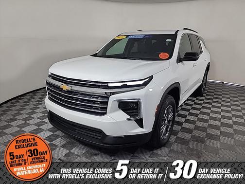 2025 Chevrolet Traverse LT