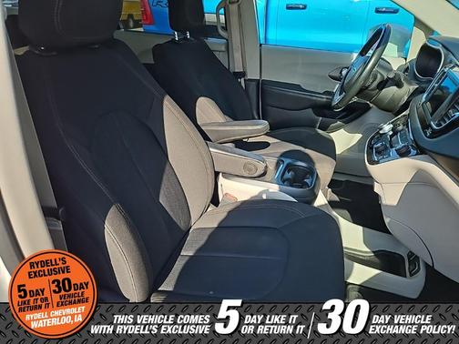 2020 Chrysler Pacifica Touring
