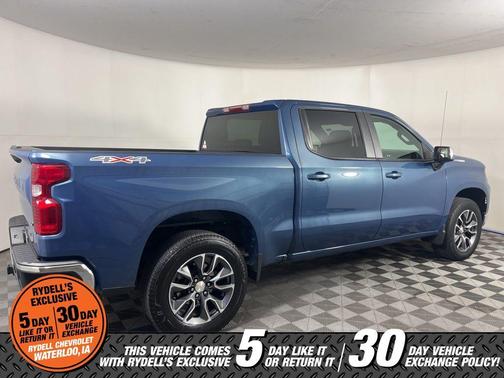 Lakeshore Blue Metallic 2024 Chevrolet Silverado 1500 LT
