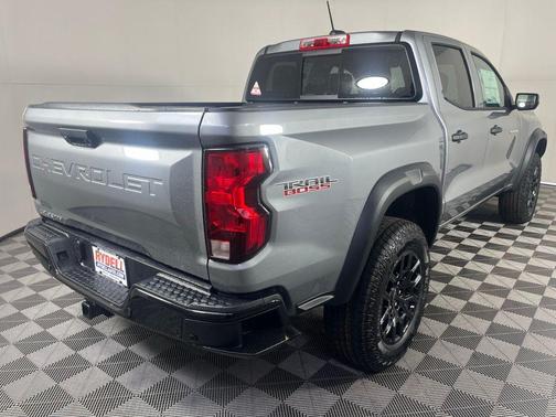 Sterling Gray Metallic 2026 Chevrolet Colorado Trail Boss