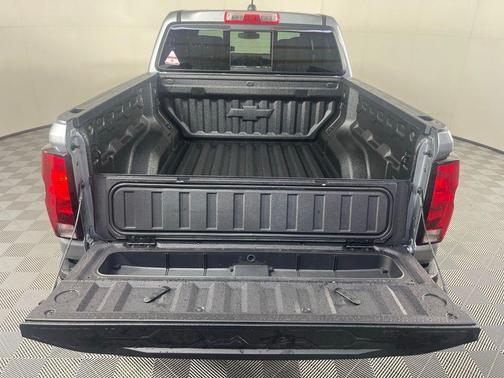 Sterling Gray Metallic 2026 Chevrolet Colorado Trail Boss
