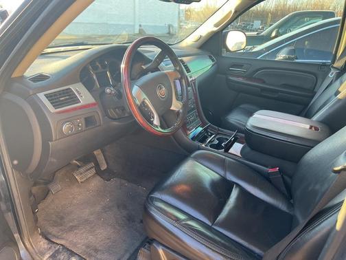 2007 Cadillac Escalade Base