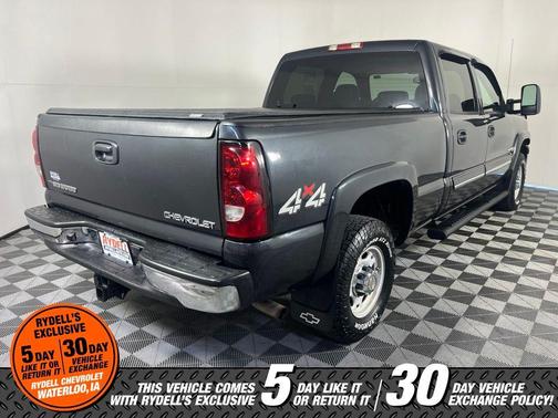 Dark Gray Metallic 2004 Chevrolet Silverado 2500 LT Crew Cab