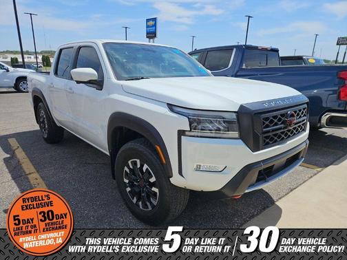 White 2022 Nissan Frontier PRO-4X