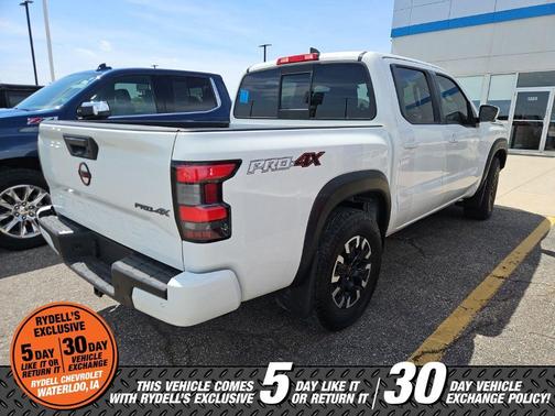 White 2022 Nissan Frontier PRO-4X