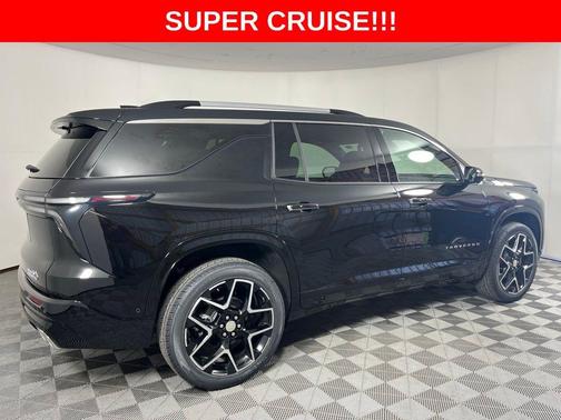 Mosaic Black Metallic 2026 Chevrolet Traverse High Country