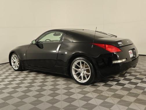 Photo 5 of 19 of 2003 Nissan 350Z Touring