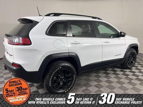 Bright White Clearcoat 2022 Jeep Cherokee Trailhawk
