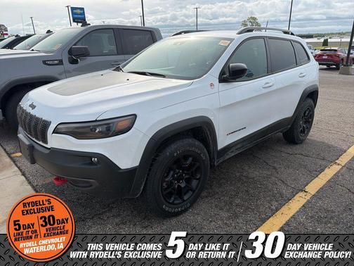 Bright White Clearcoat 2022 Jeep Cherokee Trailhawk