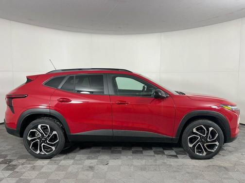 Red 2026 Chevrolet Trax 2RS
