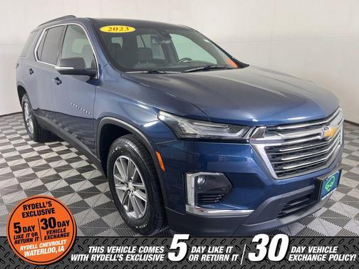 Northsky Blue Metallic 2023 Chevrolet Traverse LT Cloth