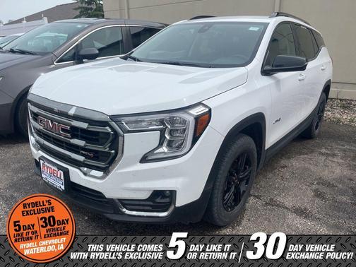 Summit White 2023 GMC Terrain AT4