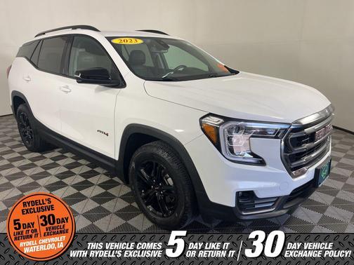 Summit White 2023 GMC Terrain AT4