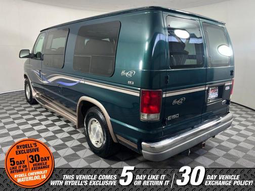 Deep Emerald Green Clearcoat Metallic 1999 Ford E150 Cargo