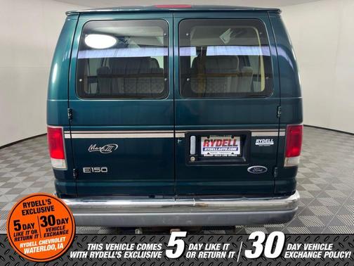 Deep Emerald Green Clearcoat Metallic 1999 Ford E150 Cargo