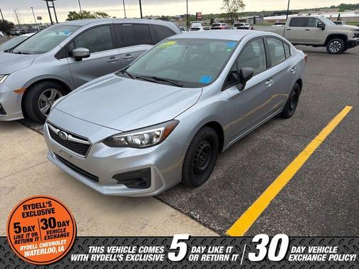 Ice Silver Metallic 2019 Subaru Impreza 2.0i