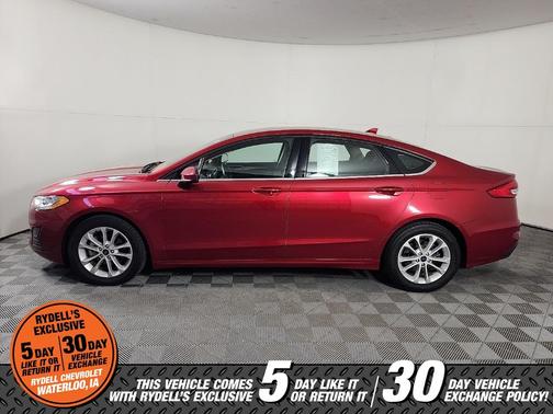 2020 Ford Fusion SE