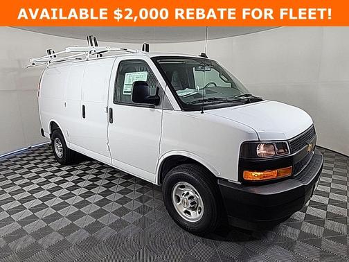Summit White 2025 Chevrolet Express 3500 Work Van
