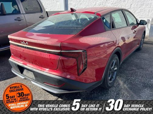 Currant Red 2025 Kia K4