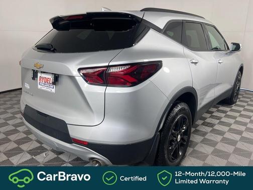 Silver Ice Metallic 2020 Chevrolet Blazer 2LT