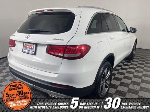 designo Diamond White Metallic 2017 Mercedes-Benz GLC 300 Base 4MATIC