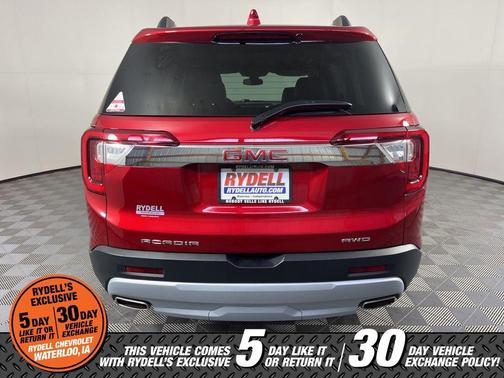 Volcanic Red 2023 GMC Acadia SLT