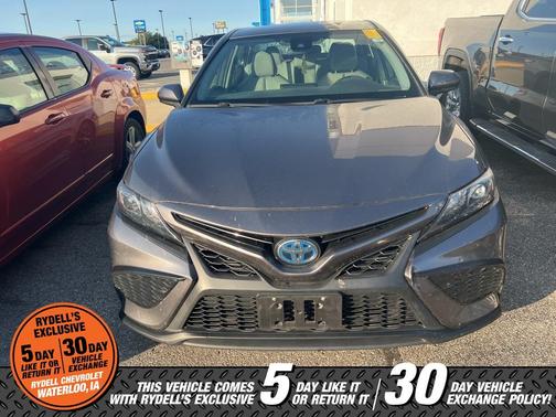 2021 Toyota Camry Hybrid SE