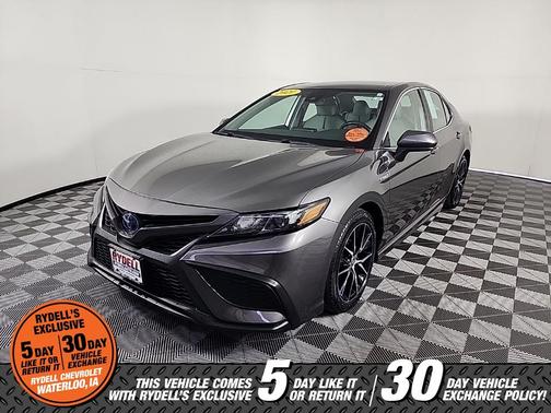 2021 Toyota Camry Hybrid SE