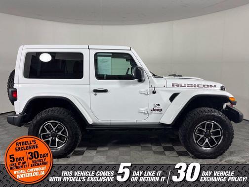 Bright White Clearcoat 2023 Jeep Wrangler Rubicon