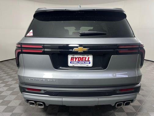 Sterling Gray Metallic 2026 Chevrolet Traverse LT